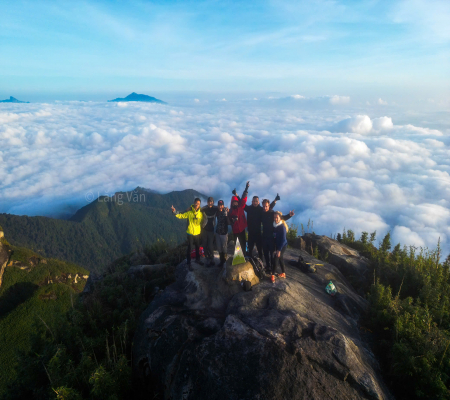 Trekking Ngũ Chỉ Sơn 2858m